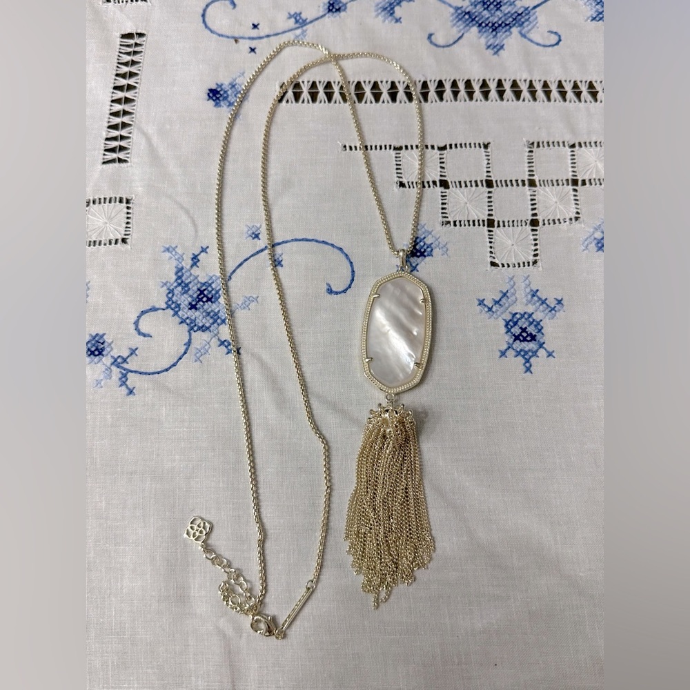 Kendra Scott Gold Rayne Long Pendant - Mother of Pearl